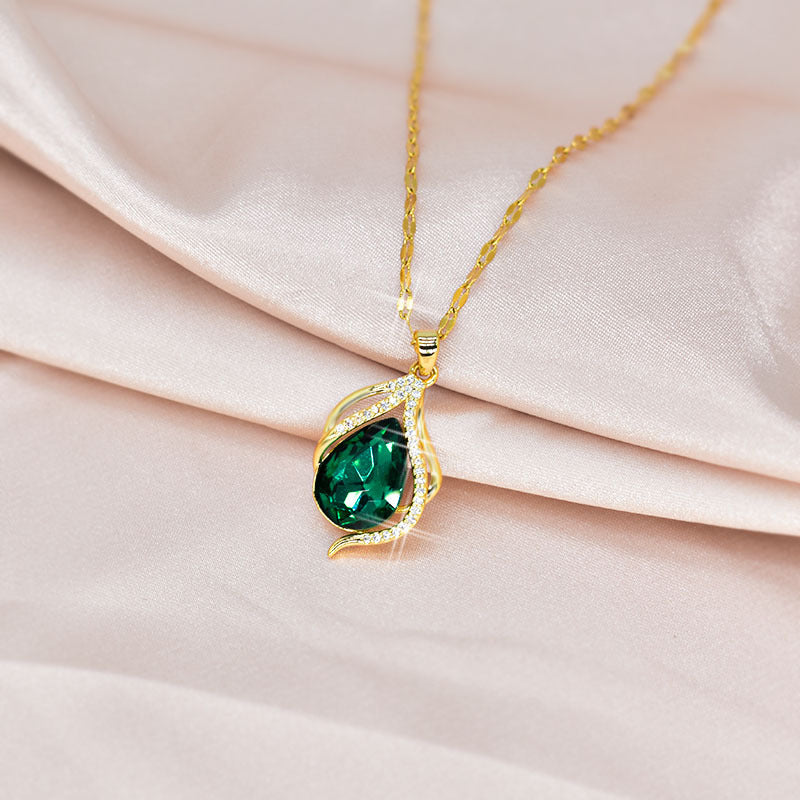 Collana con ciondolo a goccia verde in acciaio inox