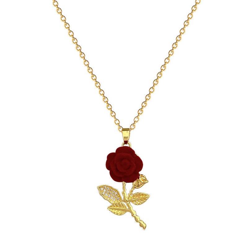 Collana con fiore di rosa