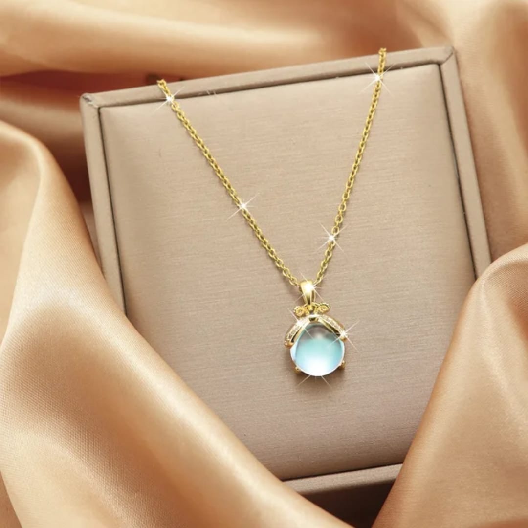 Collana con lucciole pietra di luna