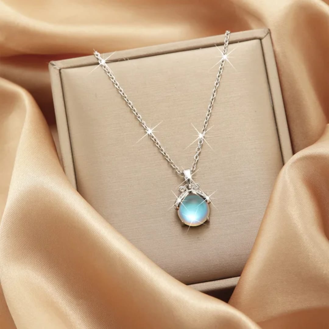Collana con lucciole pietra di luna