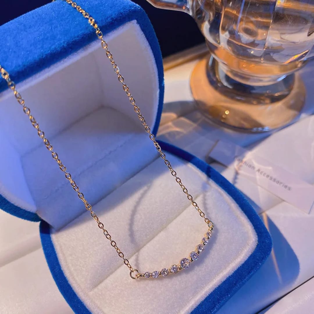 Collana con zirconi dorati