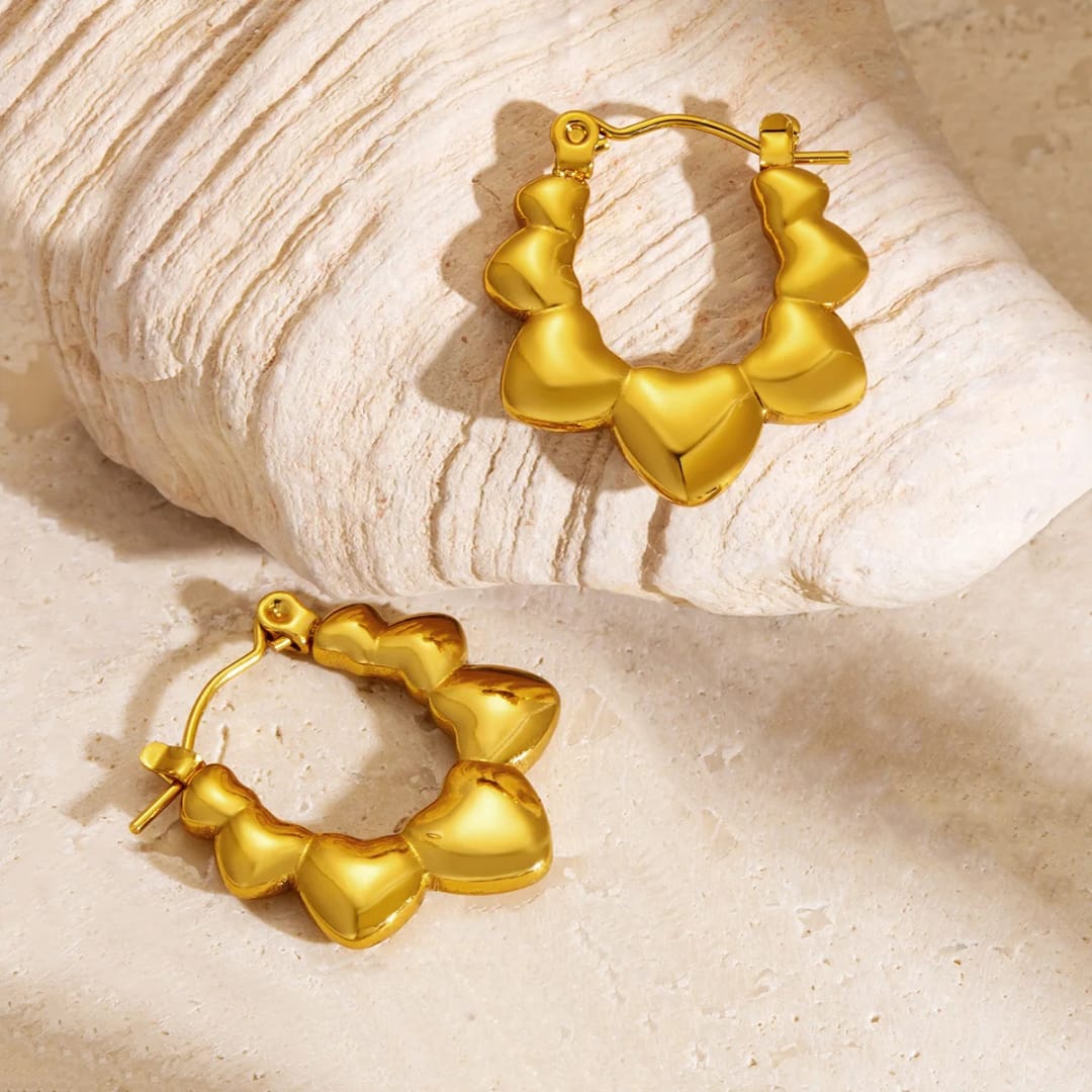 Orecchini cerchi con cuore in acciaio inox