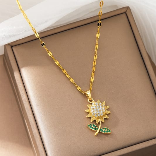Collana Fiore di Sole – Pendente Girasole Incastonato